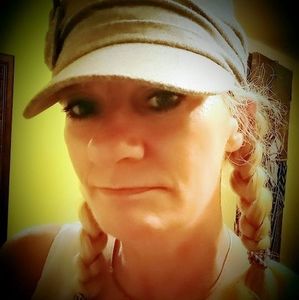 Meet your Posher, Jana